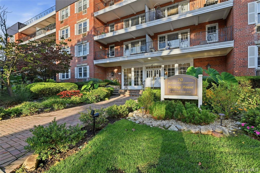 Photo of 70 N Grove Street #3K, Freeport, NY 11520 (MLS # 1063352)