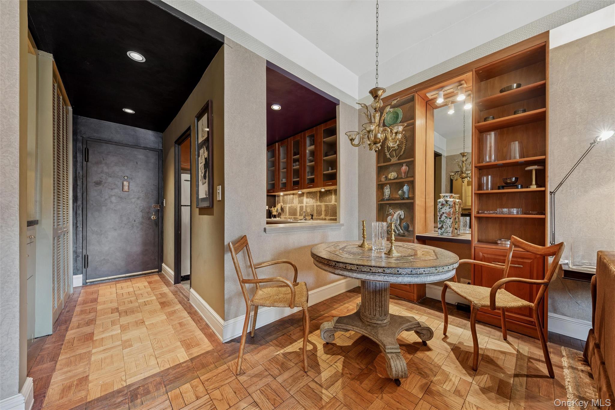 251 E 51st Street 15G