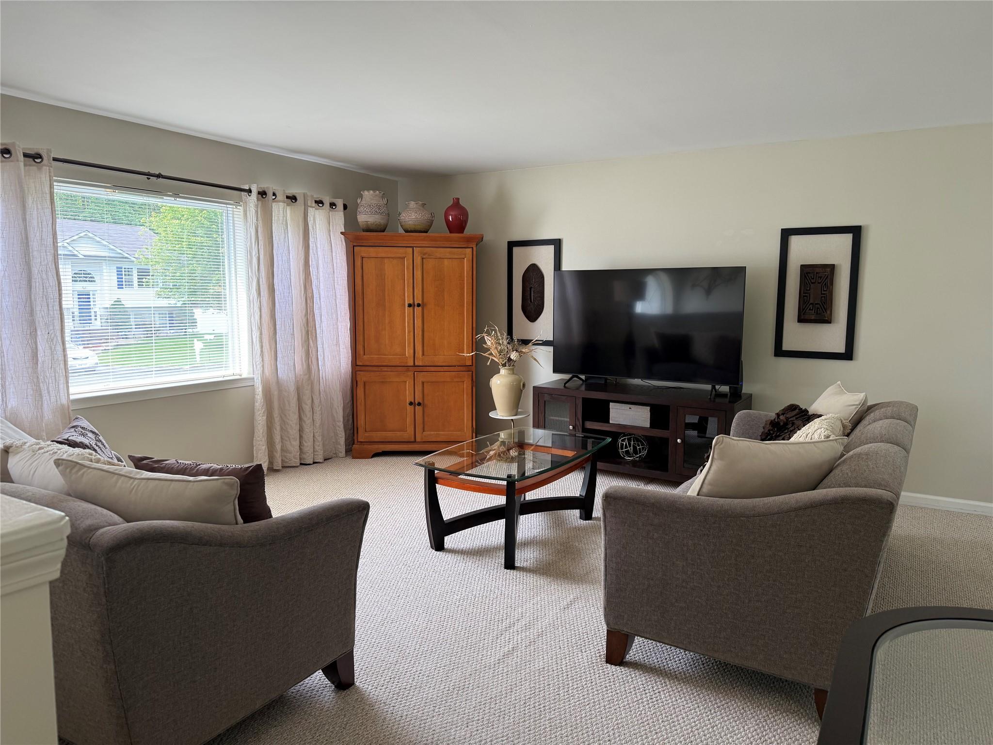 11 Dogwood Drive, Middletown, New York image 4