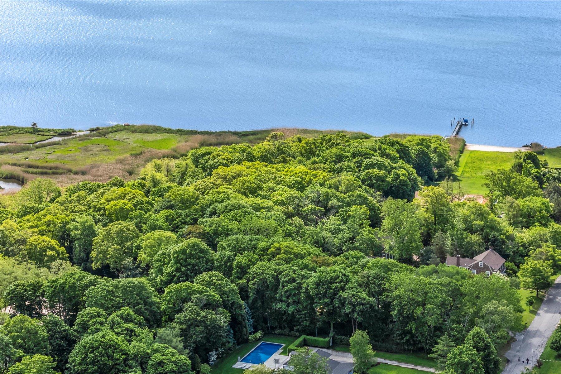 198 South Country Road, Bellport, New York image 11