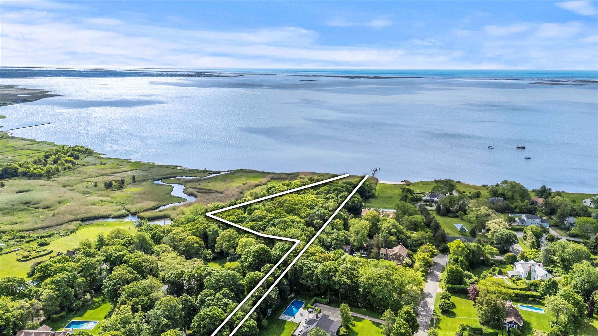 198 South Country Road, Bellport, New York image 18