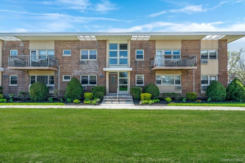 Apartment For Sale - 4 Rose Street #1-F1<br/> Oceanside, NY 11572