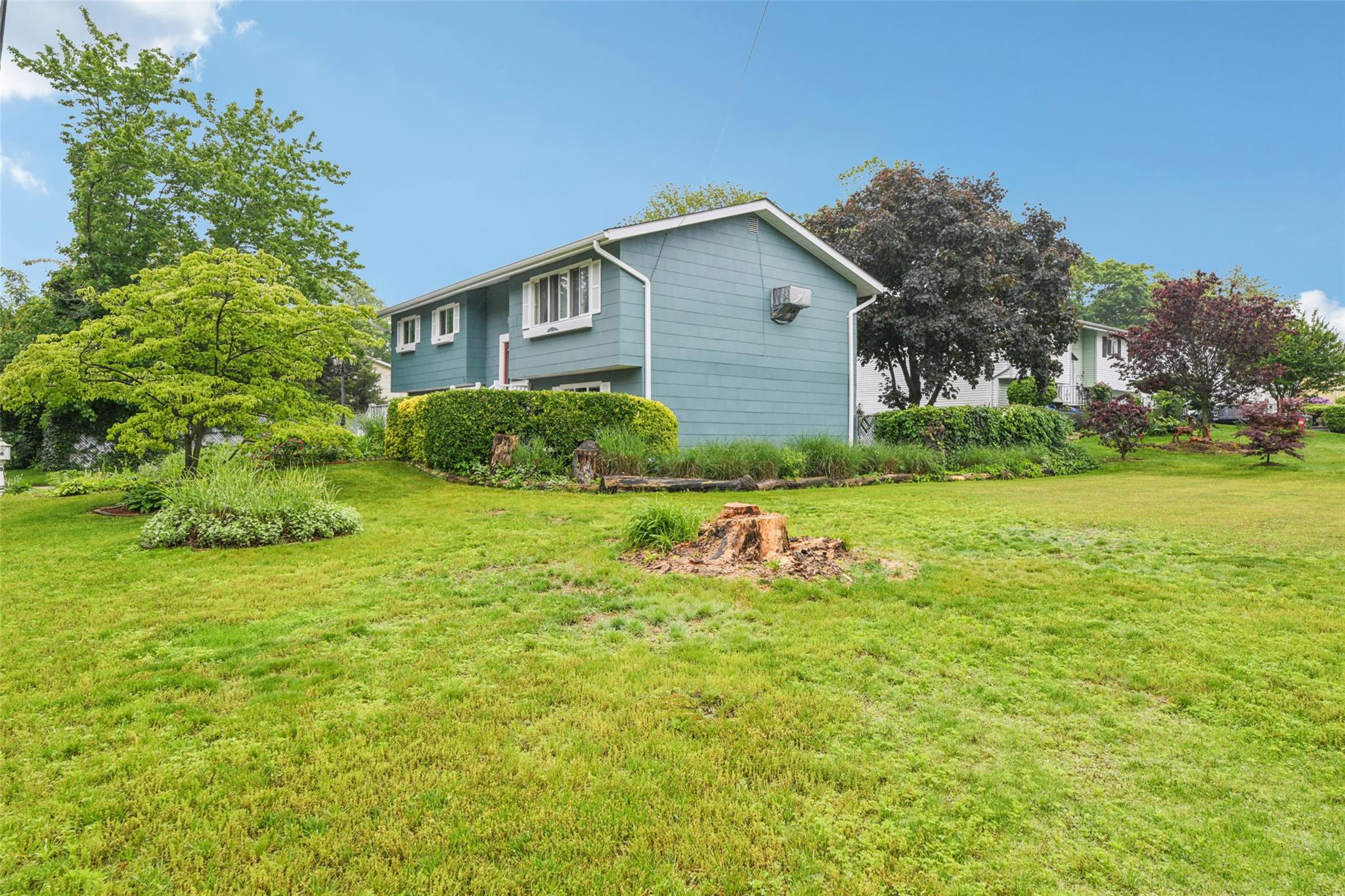 66 Radcliff Drive, Brentwood, New York image 3