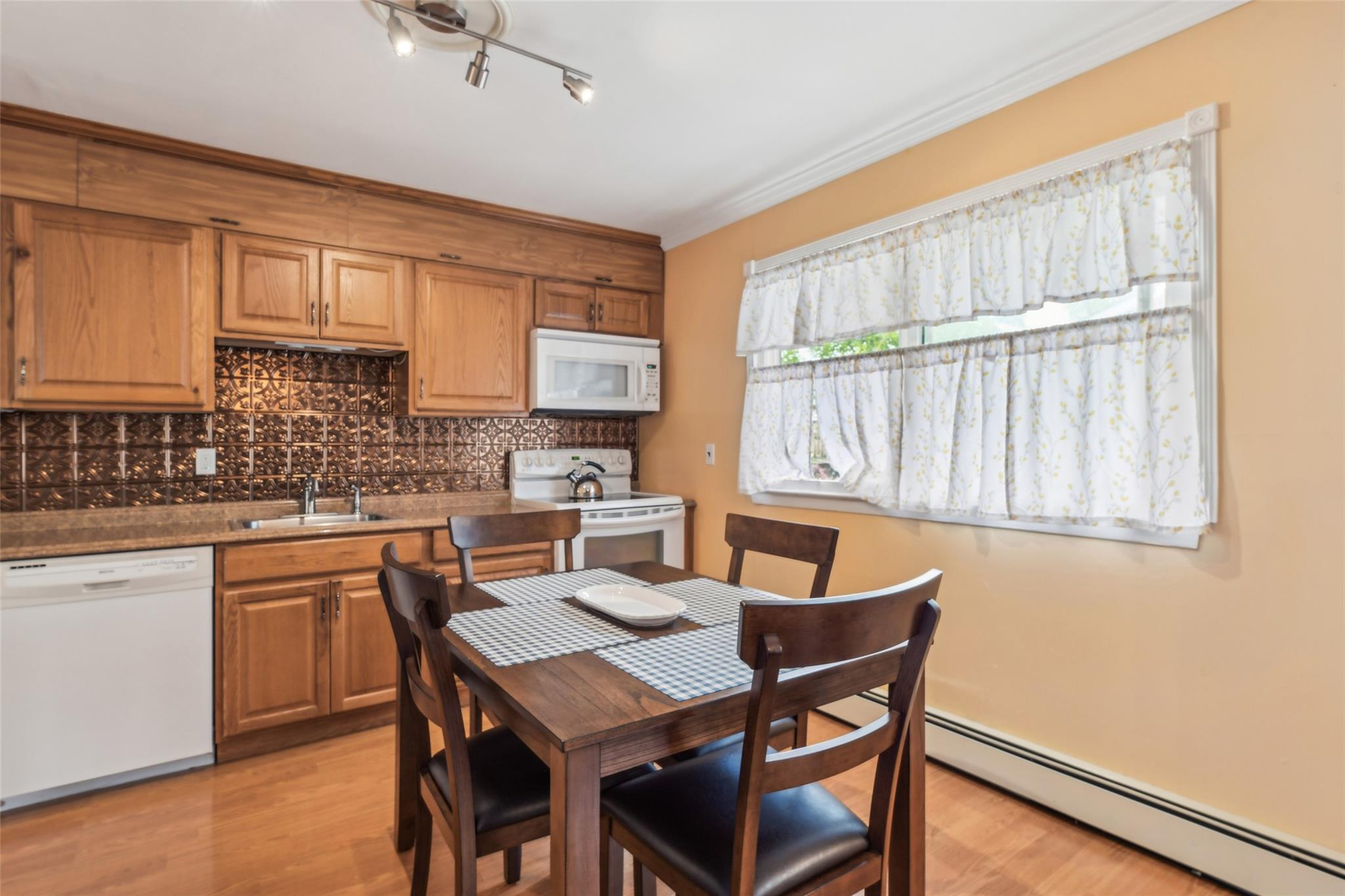 66 Radcliff Drive, Brentwood, New York image 17