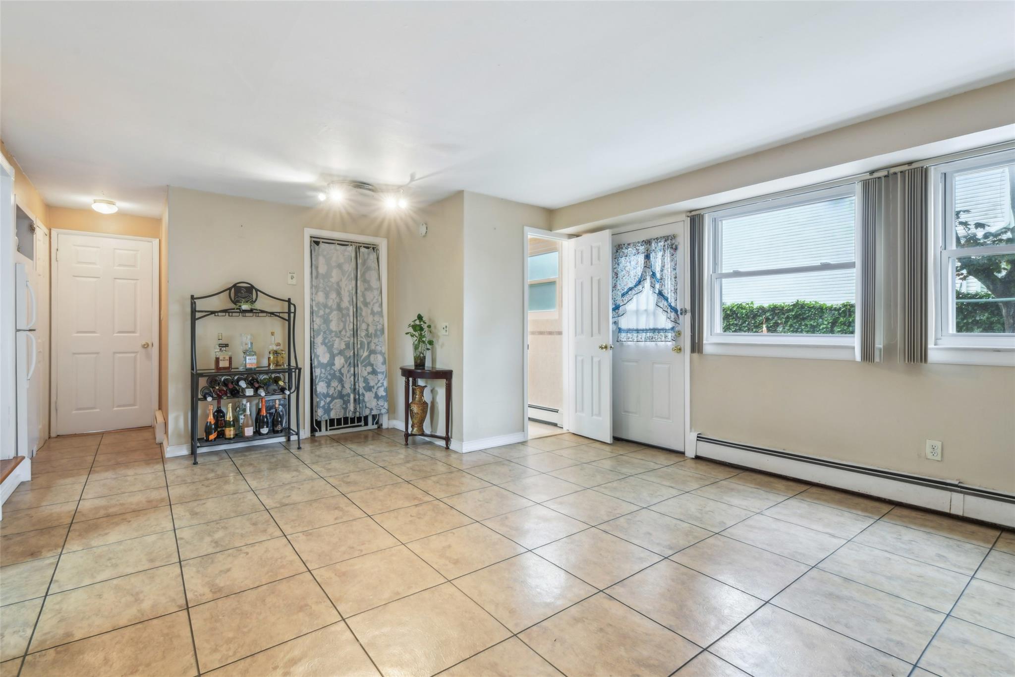 66 Radcliff Drive, Brentwood, New York image 11