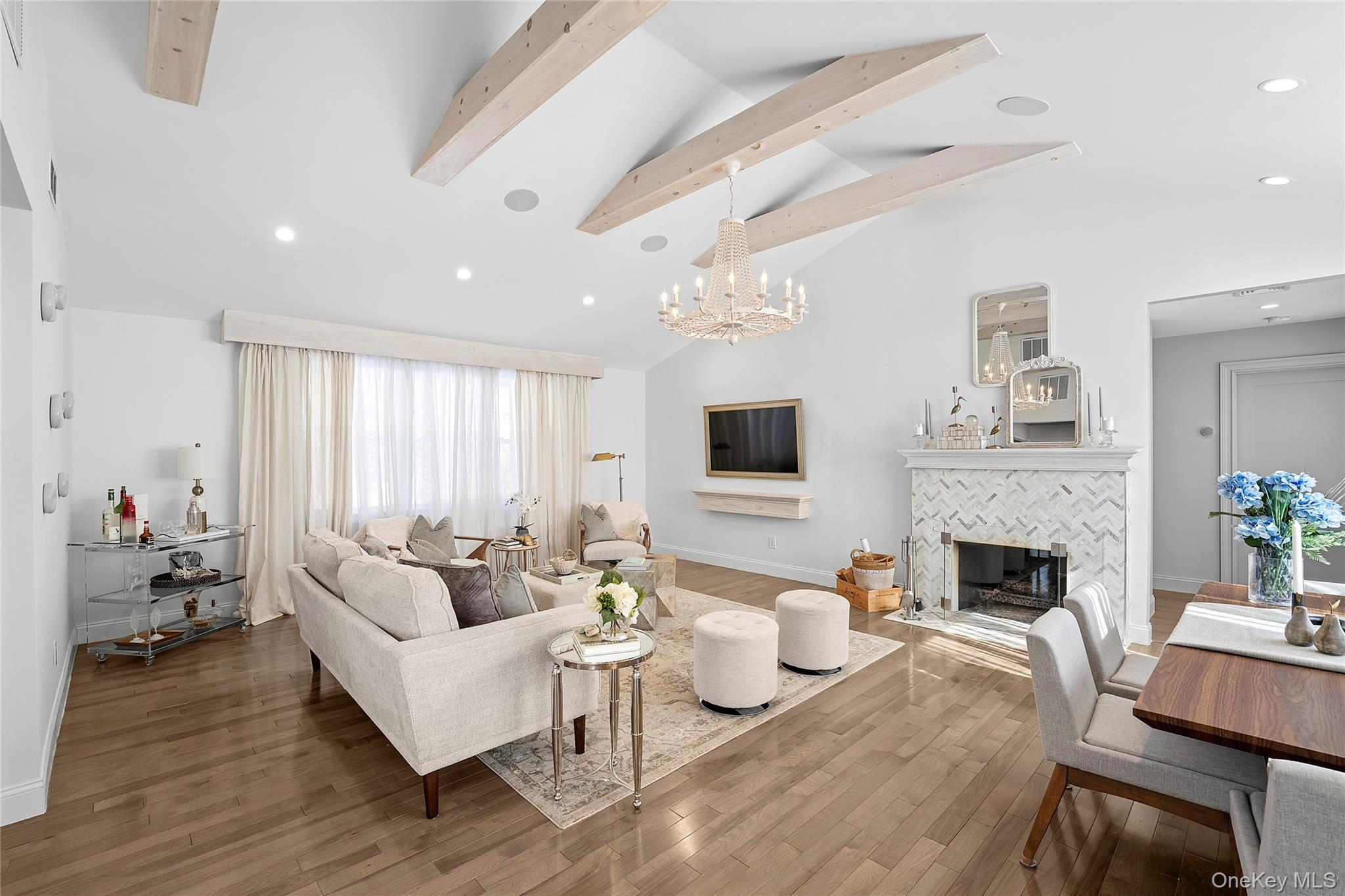 11 Huckleberry Lane E