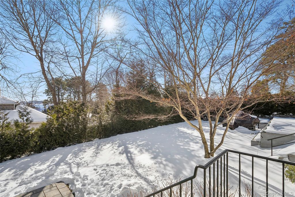 Photo of 11 Huckleberry Lane E, Hampton Bays, NY 11946 (MLS # 961092)