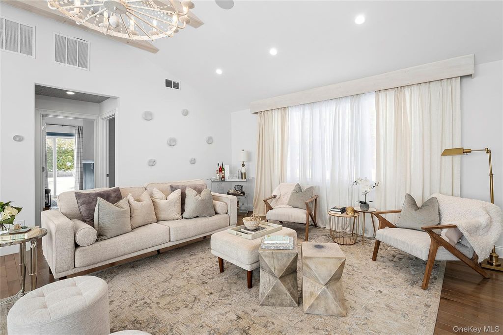 Photo of 11 Huckleberry Lane E, Hampton Bays, NY 11946 (MLS # 961092)