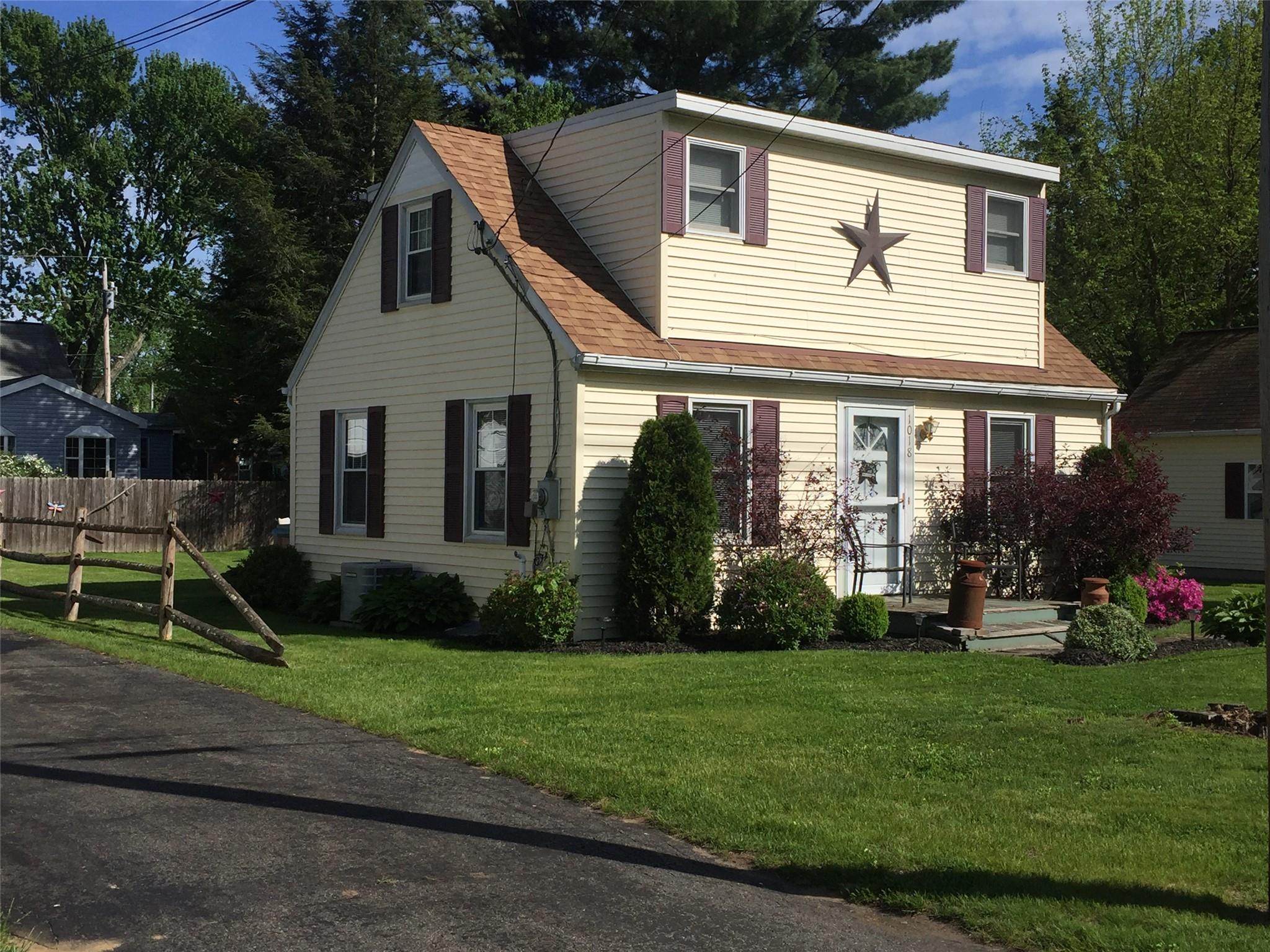 1018 Decker Street, Kingston, New York image 3