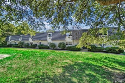 Condo For Sale - 5 White Gate Road #A<br/> Dutchess County, Wappingers Falls, NY 12590