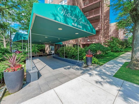Featured picture for the property 885671