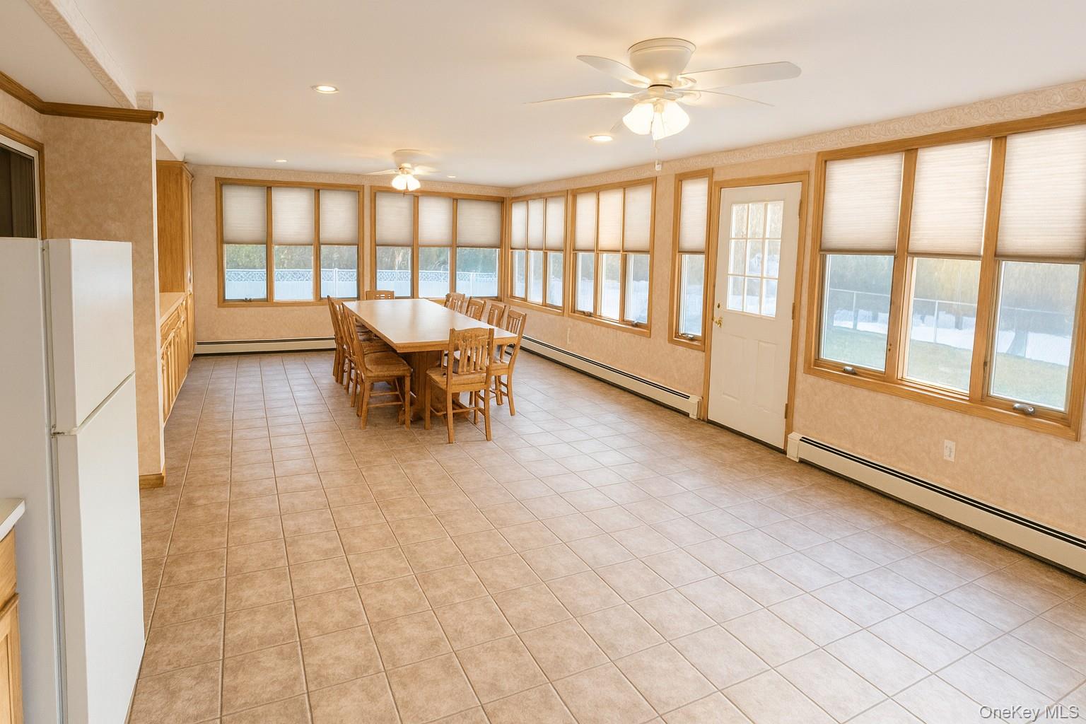 Oceanside, New York 11572, United States, 4 Bedrooms Bedrooms, ,2 BathroomsBathrooms,Residential,Active,251412