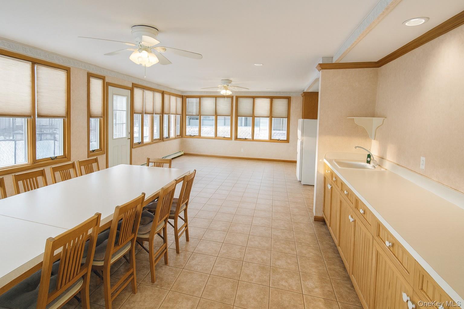 Oceanside, New York 11572, United States, 4 Bedrooms Bedrooms, ,2 BathroomsBathrooms,Residential,Active,251412