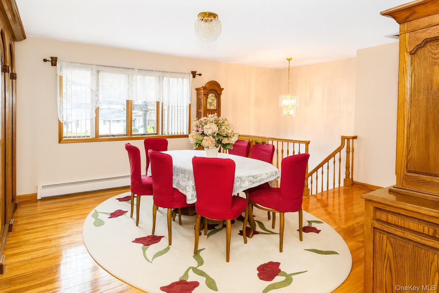 Oceanside, New York 11572, United States, 4 Bedrooms Bedrooms, ,2 BathroomsBathrooms,Residential,Active,251412