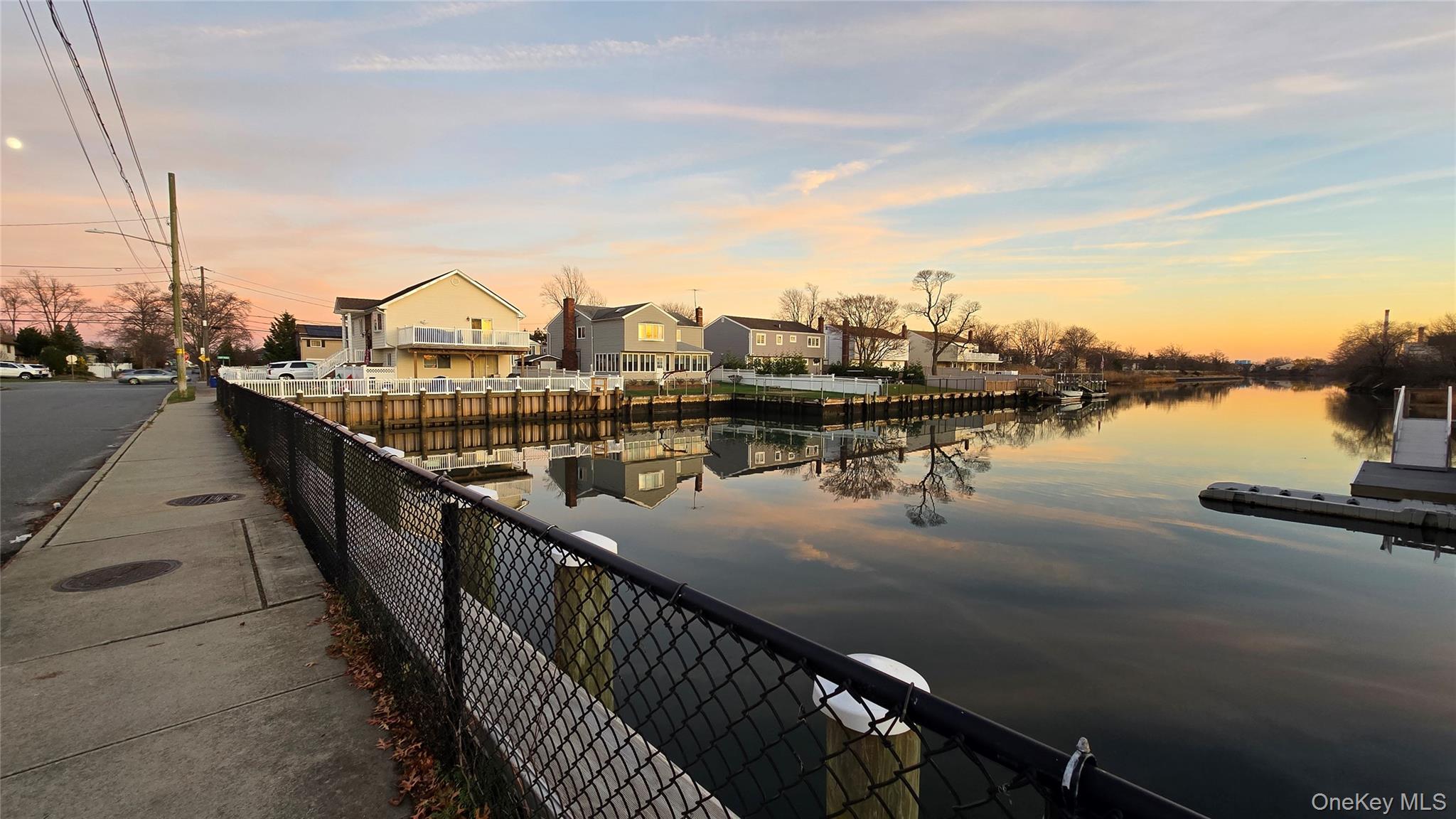 Oceanside, New York 11572, United States, 4 Bedrooms Bedrooms, ,2 BathroomsBathrooms,Residential,Active,251412