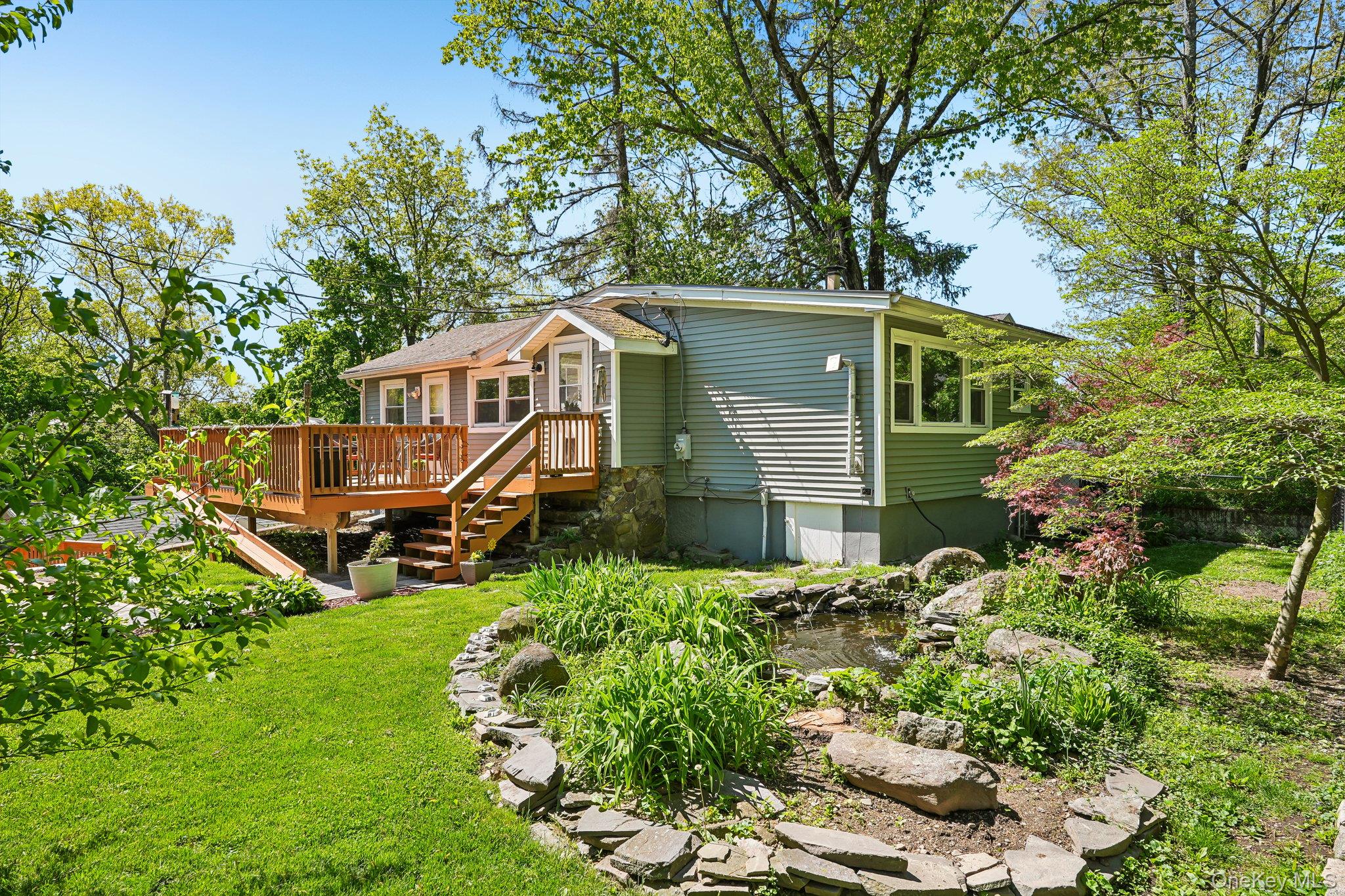 59 Deer Trail S