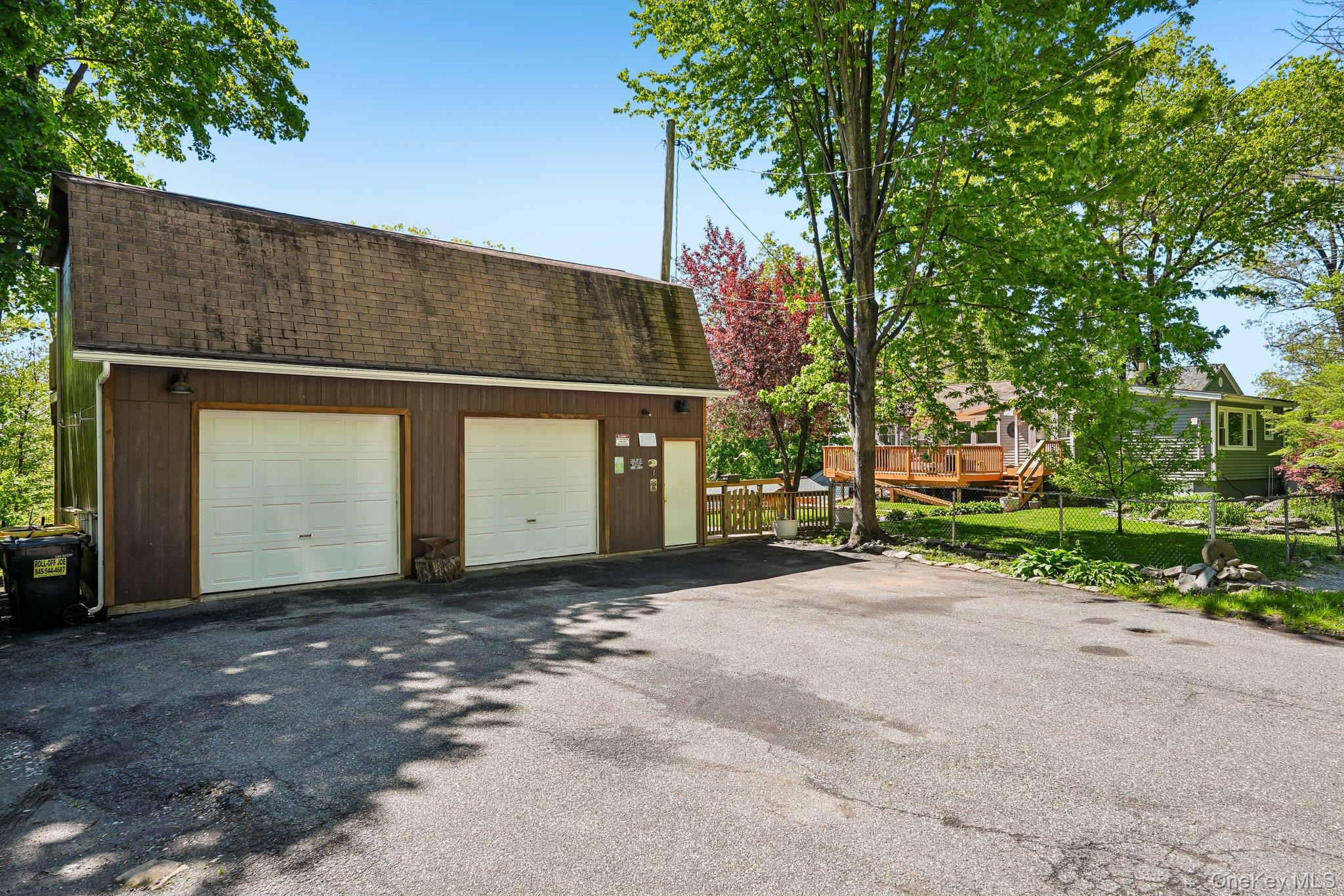 59 Deer Trail S