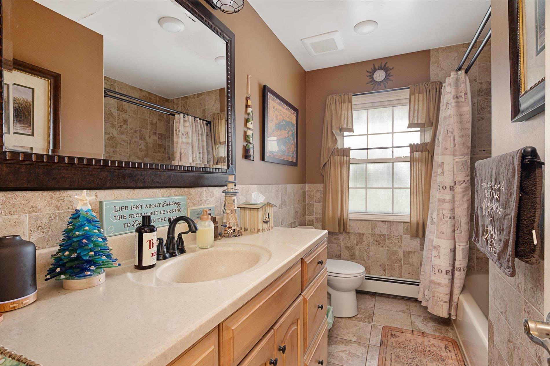 1 Angelica Court, West Babylon, New York image 14