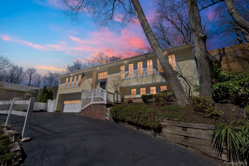 Photo of 3 Glen Way, Cold Spring Harbor, NY 11724 (MLS # 976192)