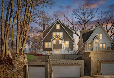 94 Jervis Road Yonkers NY 10705