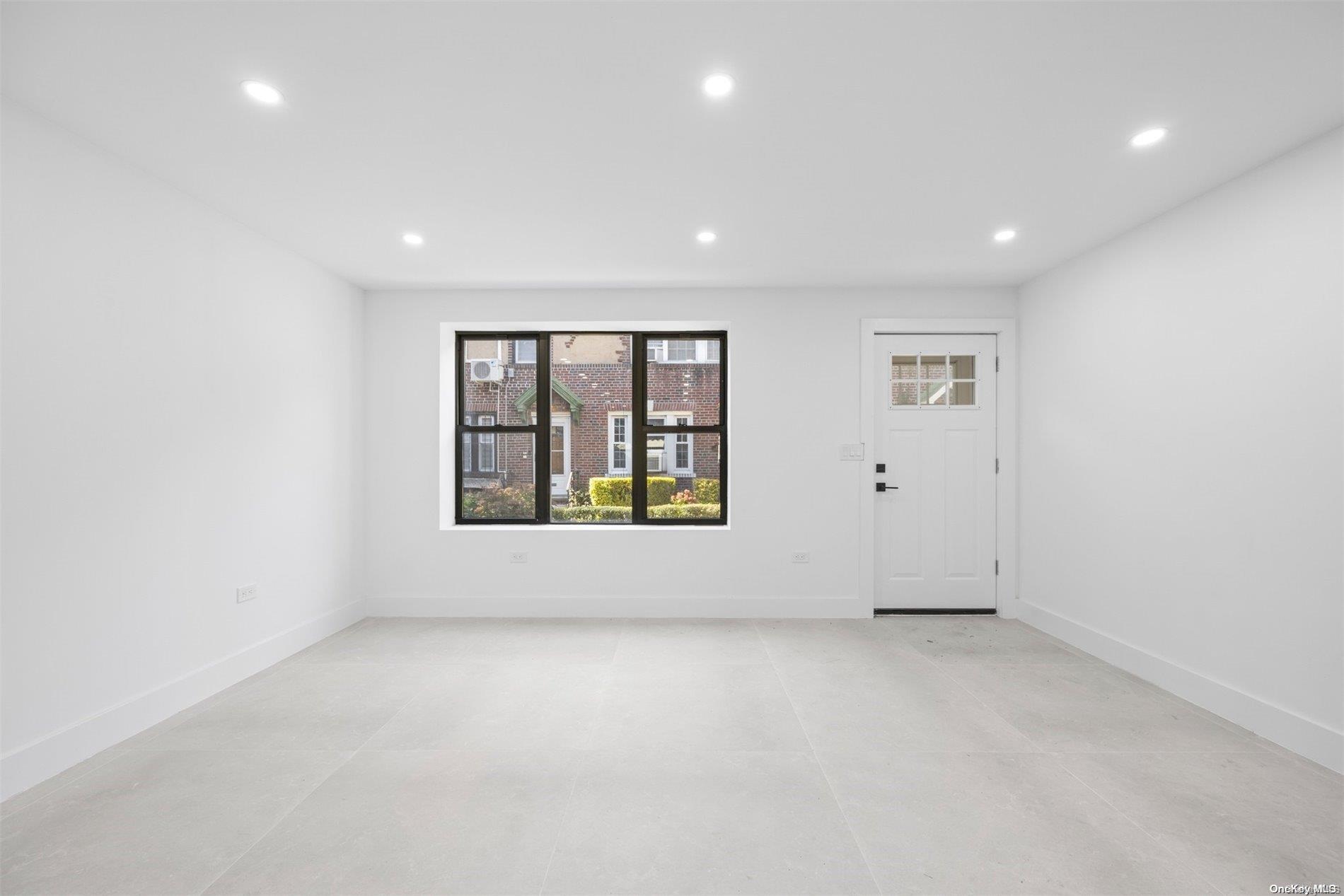 17 Tampa Court, Brooklyn, New York image 6