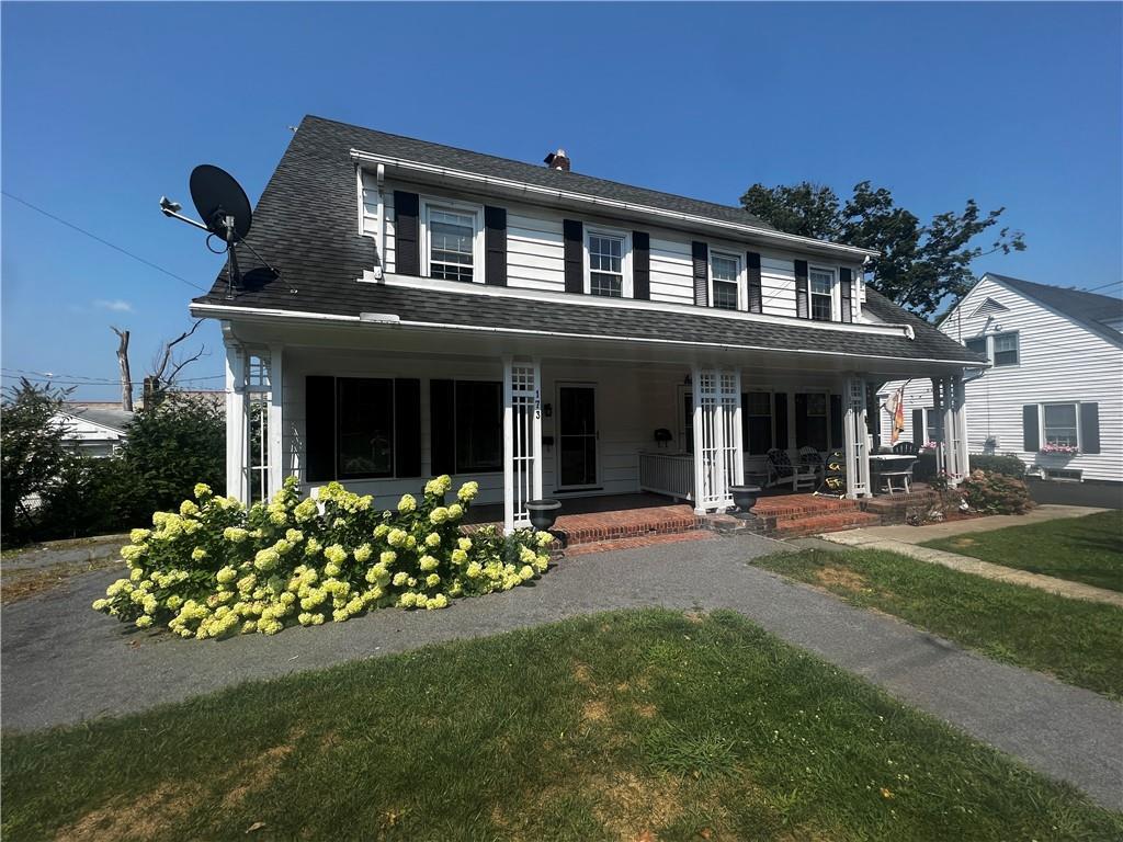 Prospect Street, Newburgh, New York - 3 Bedrooms  
1 Bathrooms  
6 Rooms - 