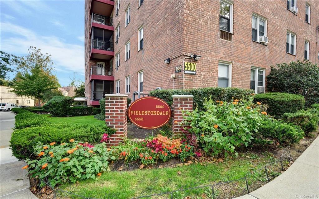 Property for Sale at Fieldston Road 7Ee, Bronx, New York - Bedrooms: 3 
Bathrooms: 2 
Rooms: 6  - $420,000