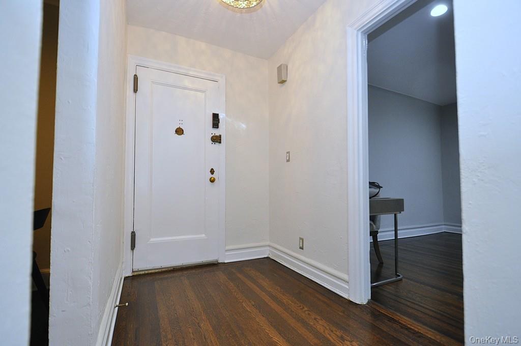 Scarsdale, New York 10583, United States, 1 Bedroom Bedrooms, ,1 BathroomBathrooms,Residential,Active,177811