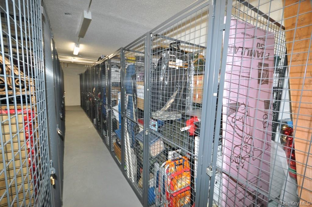 Scarsdale, New York 10583, United States, 1 Bedroom Bedrooms, ,1 BathroomBathrooms,Residential,Active,177811