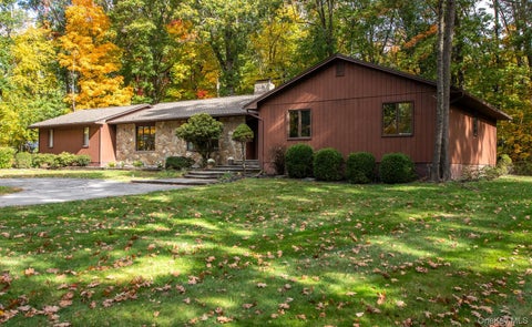 Photo of 11 King Road, Hopewell Junction, NY 12533 (MLS # 1066694)