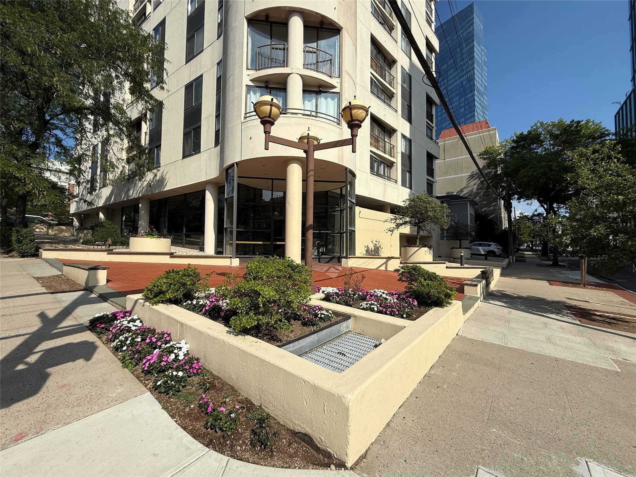 10 Cottage Place 7A