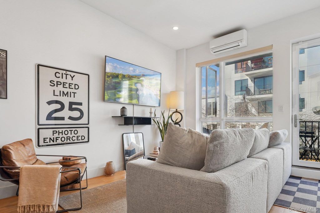 Photo of 1009 Hancock Street #2R, Brooklyn, NY 11221 (MLS # 996874)