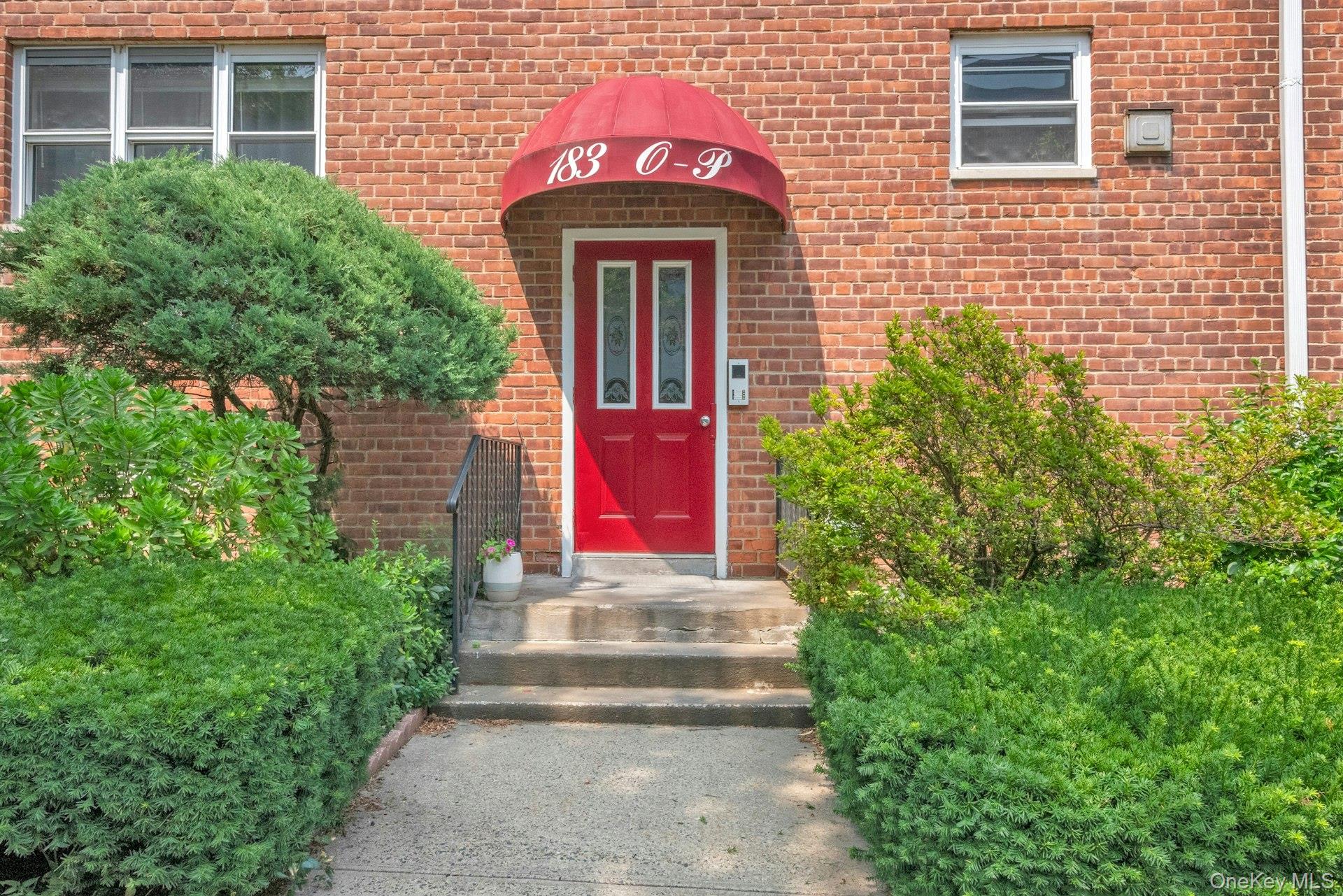 183 Drake Avenue 1-O