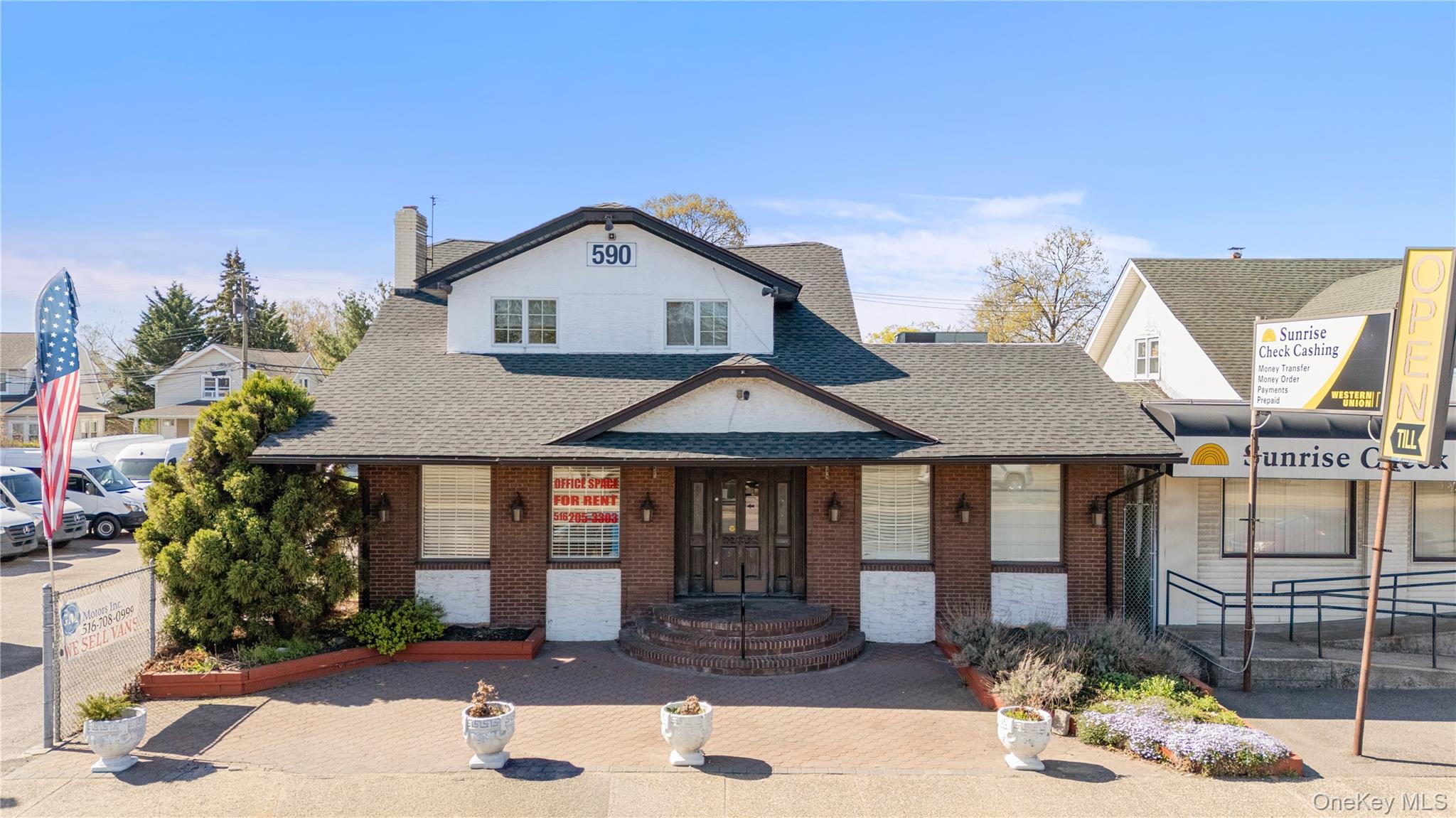 Photo 1 of 3 — 590 Sunrise Highway, Baldwin, NY 11510