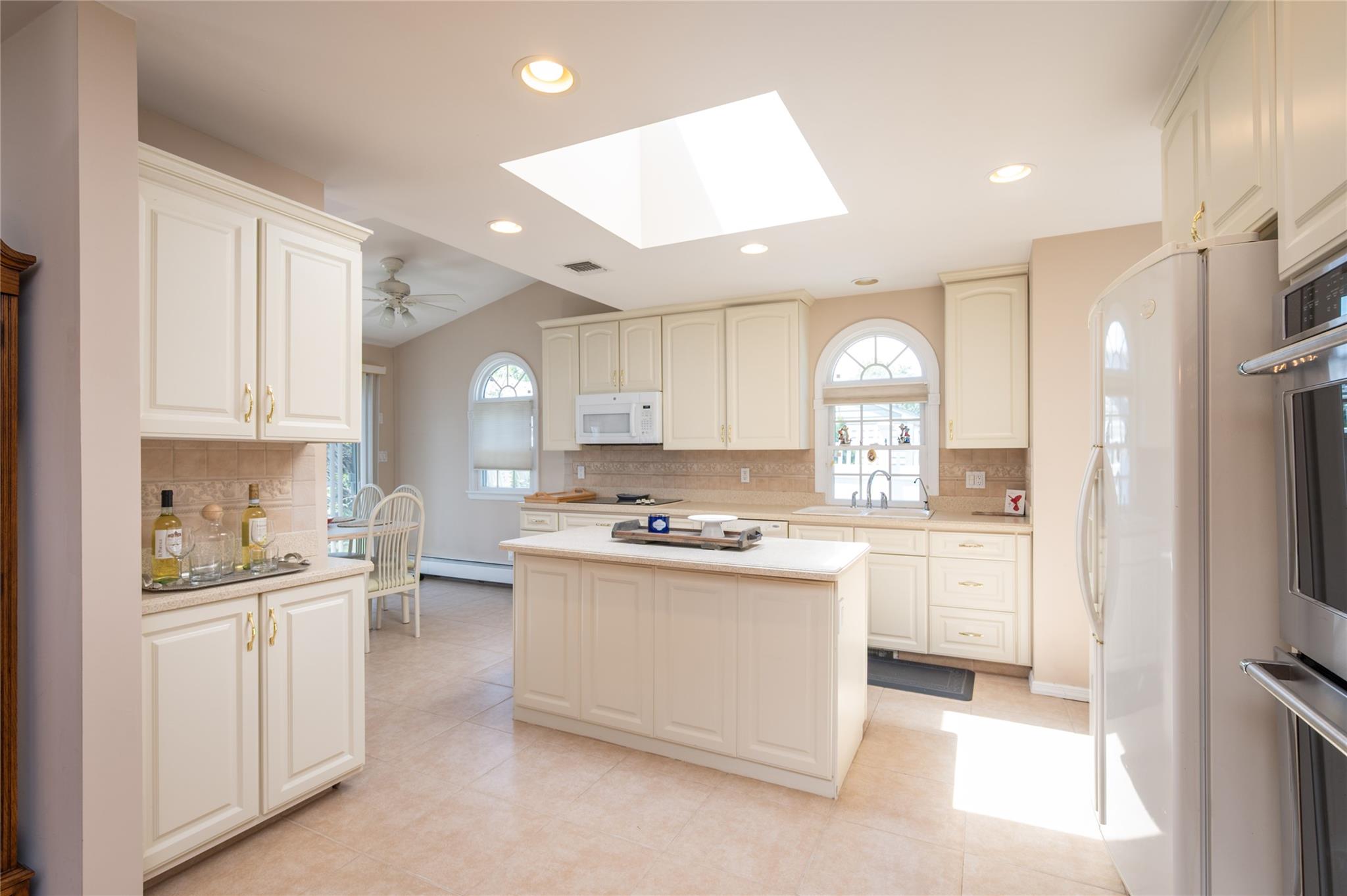 745 Willow Road, Franklin Square, New York image 6