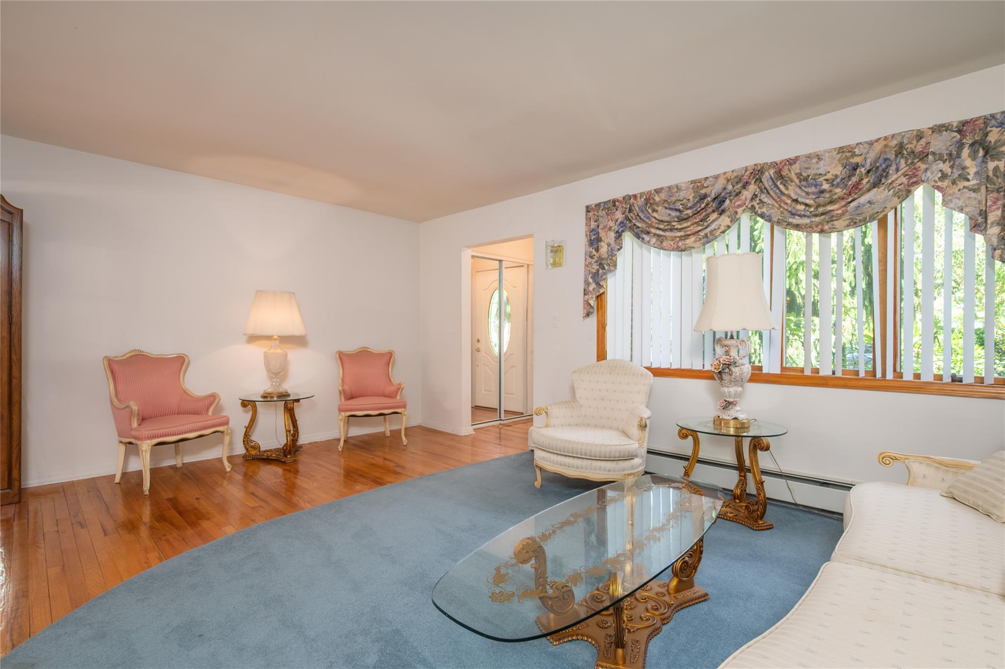 745 Willow Road, Franklin Square, New York image 4