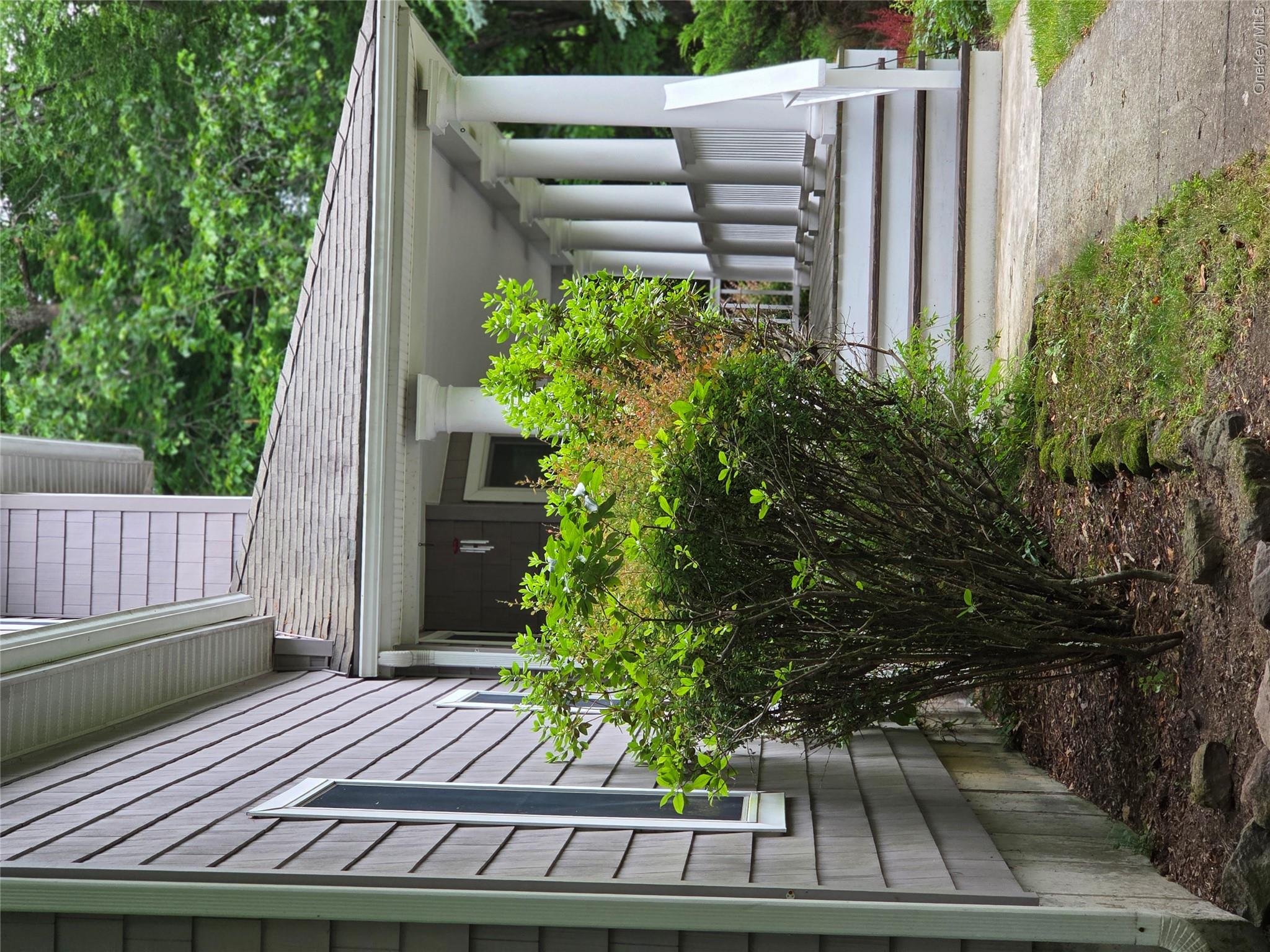 170 Watch Hill Road - Photo 4