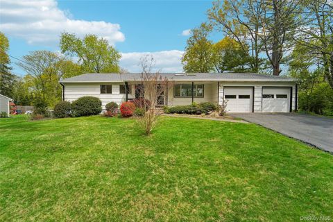 Homes For Sale - 16 Jill Drive<br/> West Nyack, NY 10994