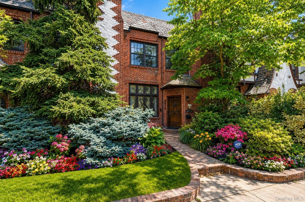 Photo of 90-16 68th Avenue, Forest Hills, NY 11375 (MLS # 1016128)