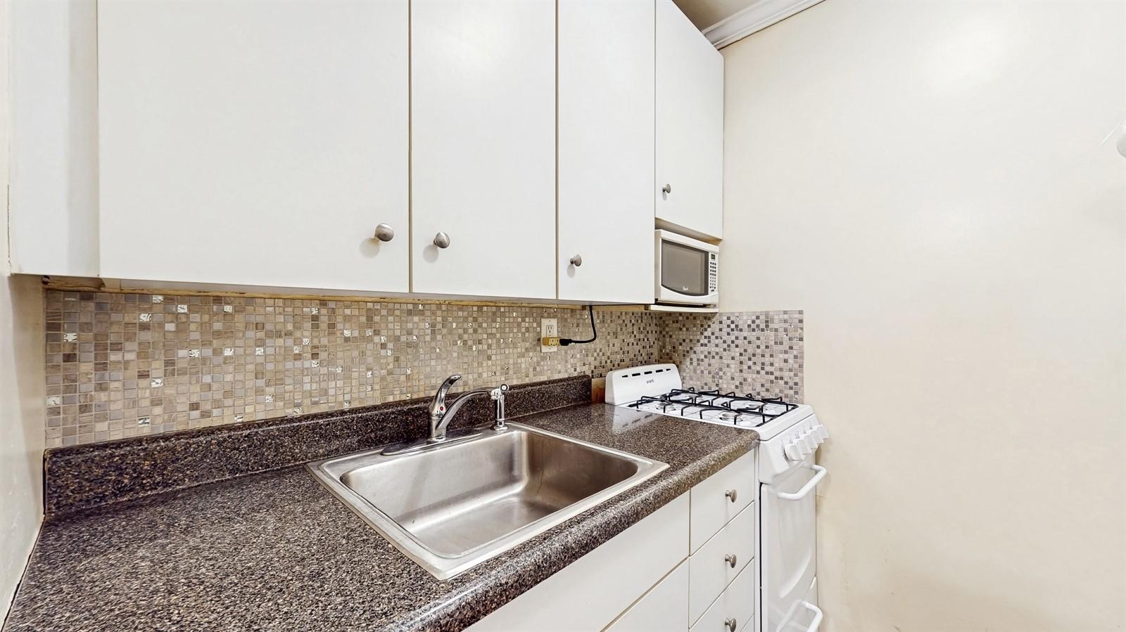 900 Midland Avenue #1A, Yonkers, New York image 10