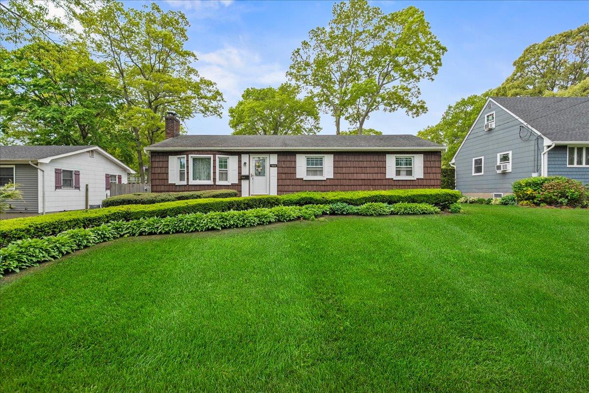 164 N Prospect Avenue, Patchogue, New York image 1