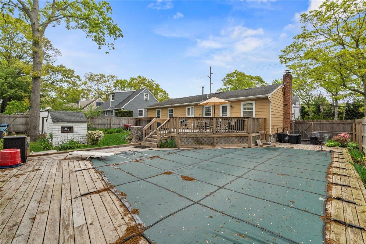 164 N Prospect Avenue, Patchogue, New York image 28