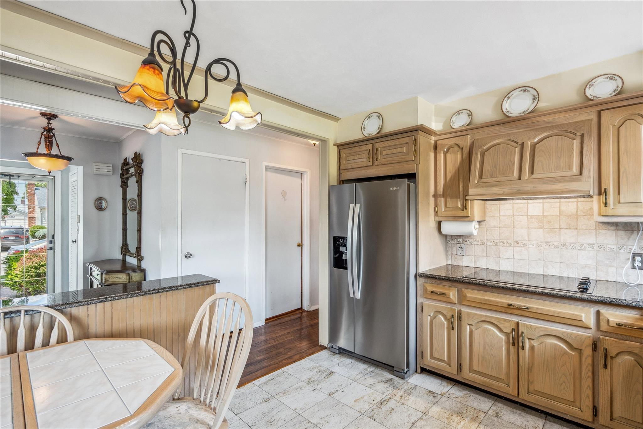 697 Byron Avenue, Franklin Square, New York image 12