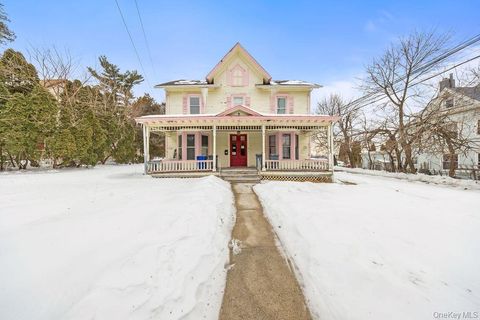 Photo of 50 Westside Avenue, Haverstraw, NY 10927 (MLS # 961085)