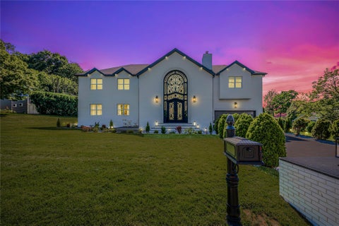 Homes For Sale - 3 Fairview Lane<br/> Glen Cove, NY 11542
