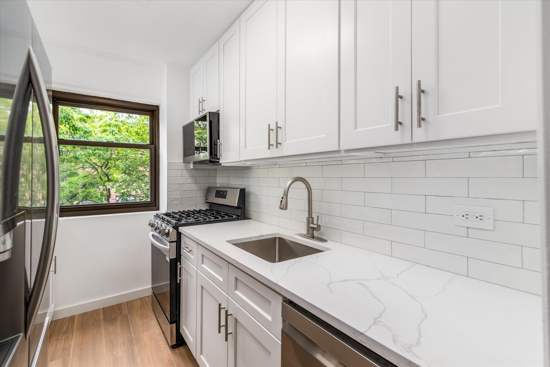 33-34 Crescent Street #5D, Astoria, New York image 9