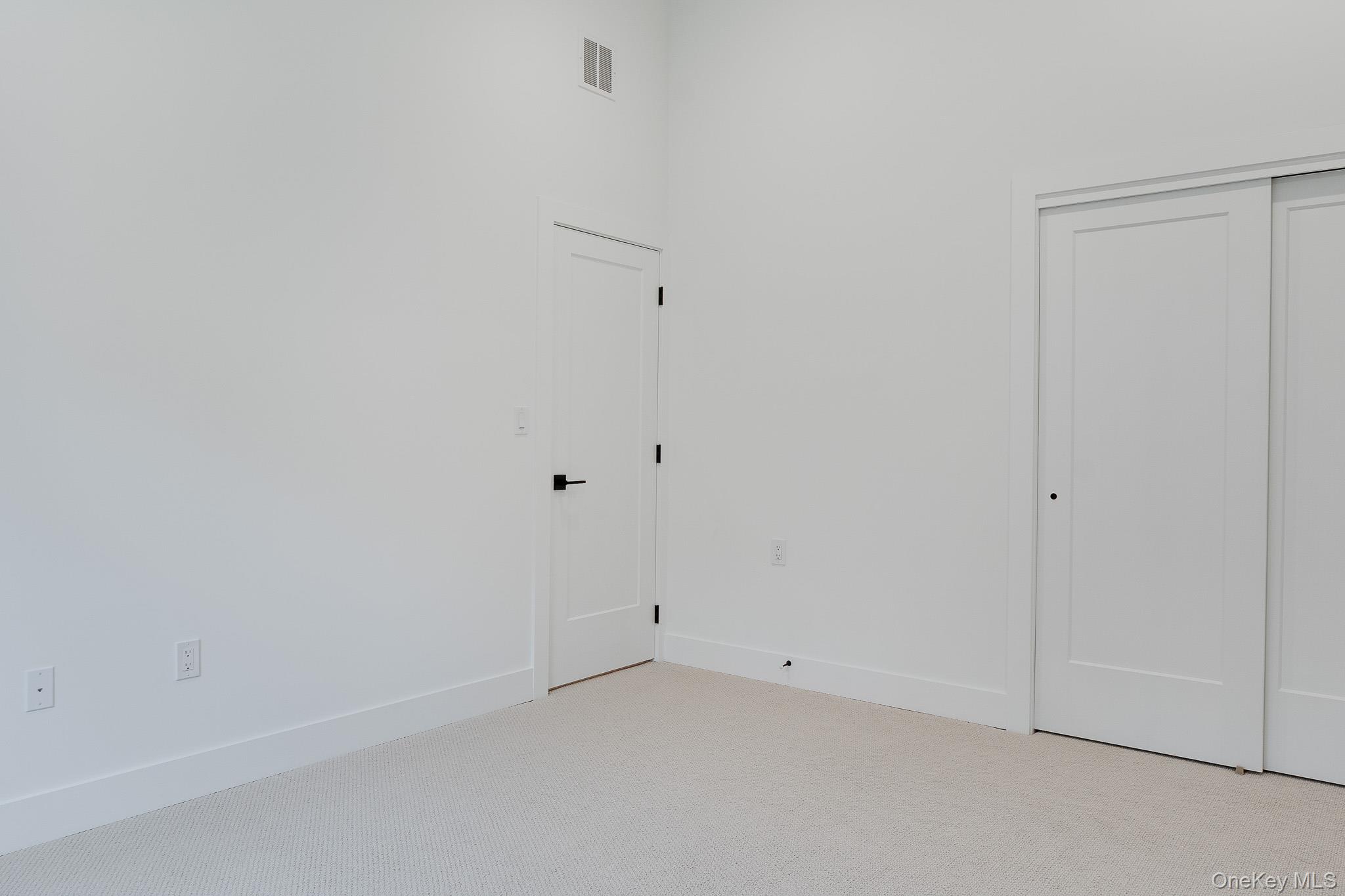 Fishkill, New York 12524, United States, 2 Bedrooms Bedrooms, ,3 BathroomsBathrooms,Residential,Active,246810