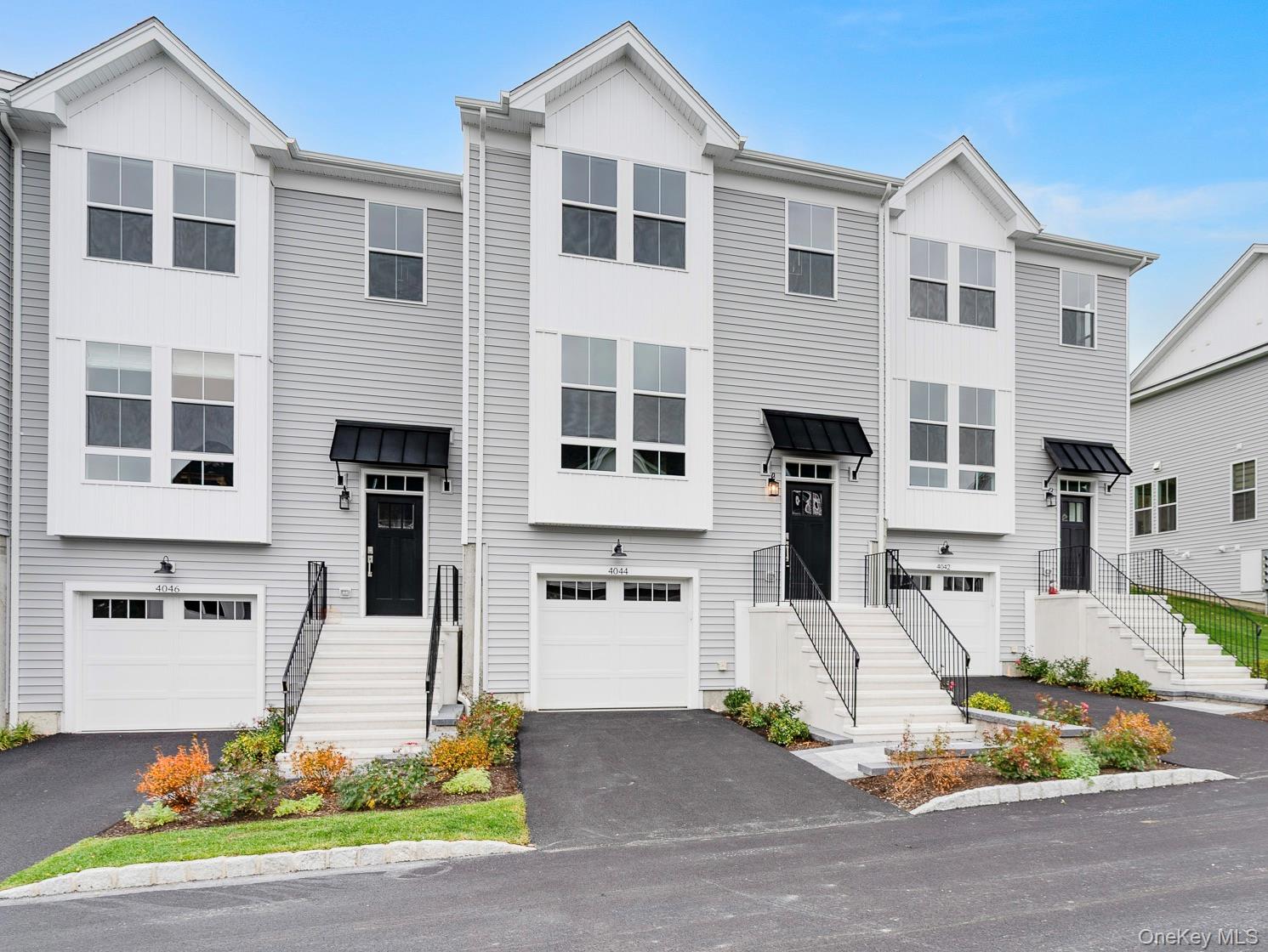 Fishkill, New York 12524, United States, 2 Bedrooms Bedrooms, ,3 BathroomsBathrooms,Residential,Active,246810