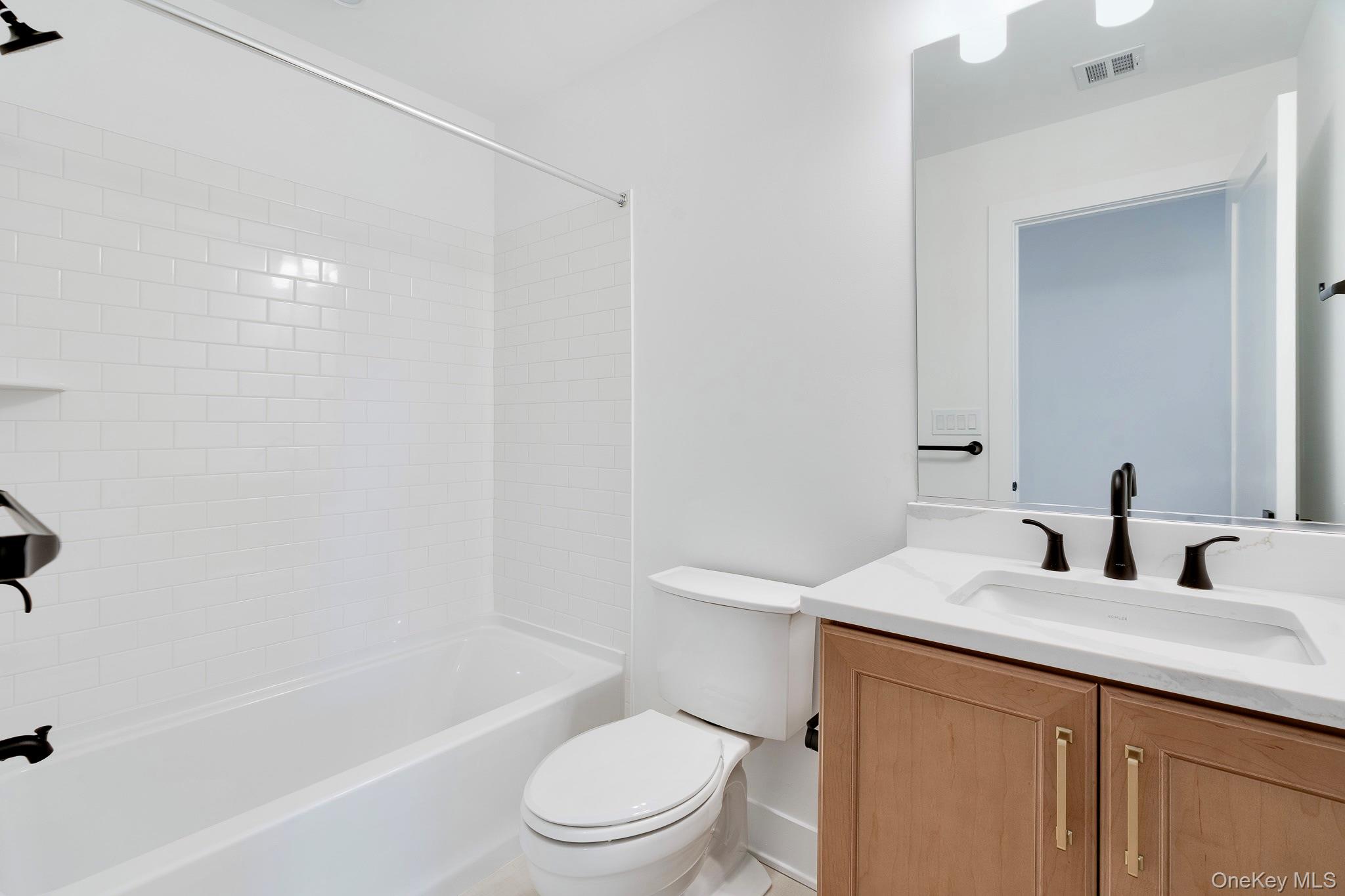 Fishkill, New York 12524, United States, 2 Bedrooms Bedrooms, ,3 BathroomsBathrooms,Residential,Active,246810