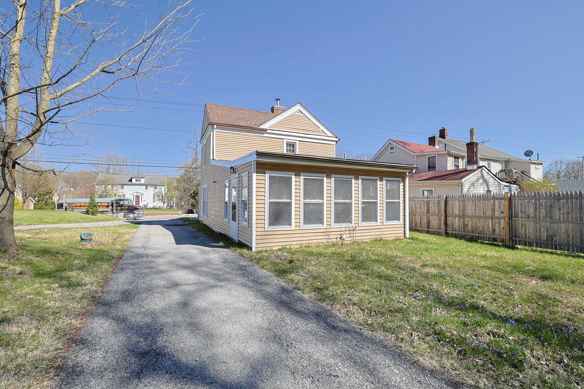 1666 Main Street, Pleasant Valley, New York image 2